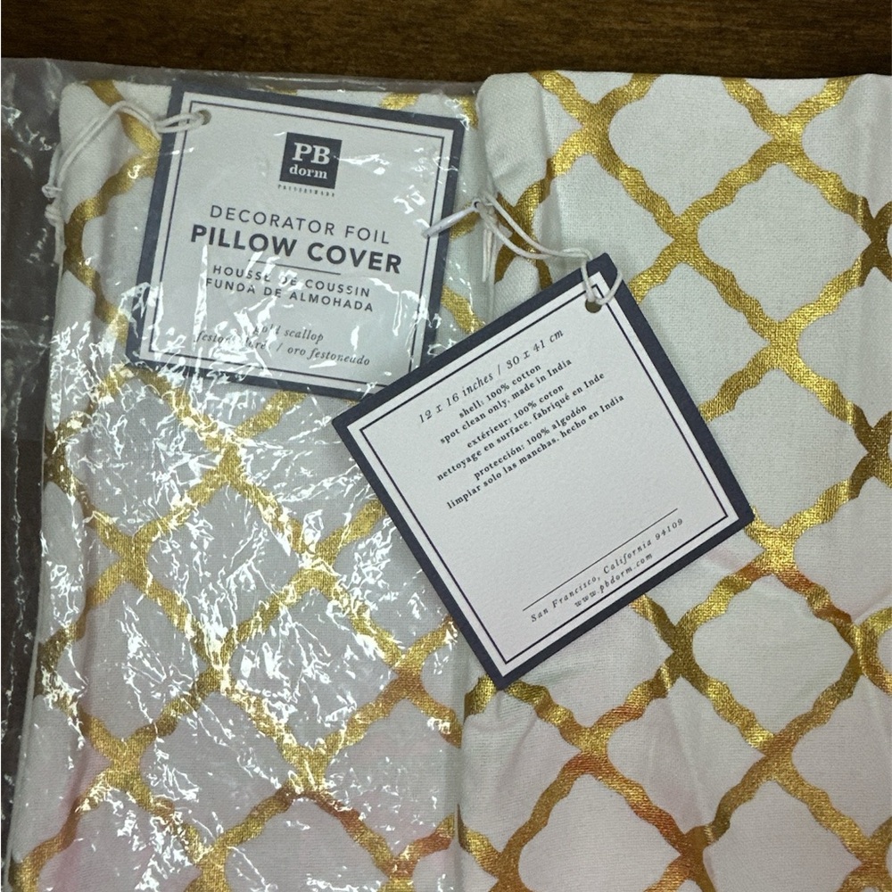 Pottery Barn NWT Pillow Covers (2) - Picture 6 of 10